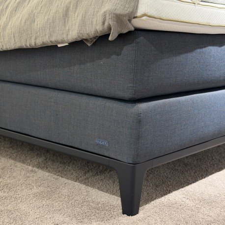 Image 1 of Auping Criade