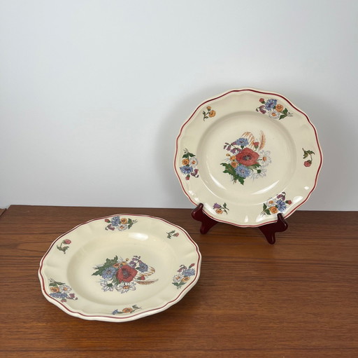 Ensemble de 2 assiettes creuses de Sarreguemines, modèle "Agreste", 1920/50