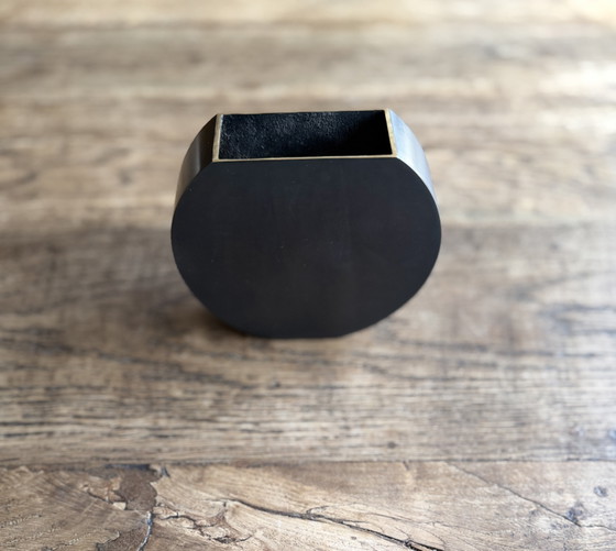 Menu | Moon Vase – Metal, Brass (photo 5 of 10)