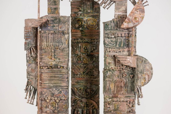 Image 1 of Lawrence. Doppelseitige, geschnitzte Holzskulptur. 20. Jahrhundert.