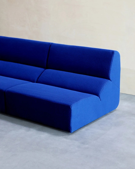 Image 1 of Zetel Layout