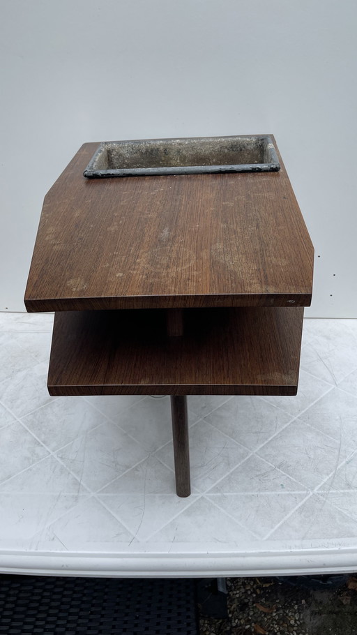 Table d'appoint en palissandre des années 60/70 avec jardinière