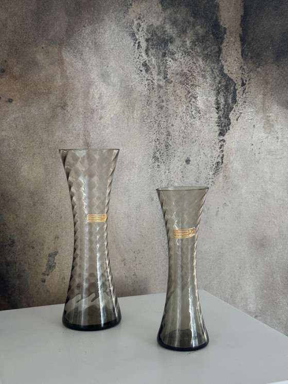 Image 1 of Conjunto de jarrones de cristal de mediados de siglo de Glashütte

Rheinpfalz