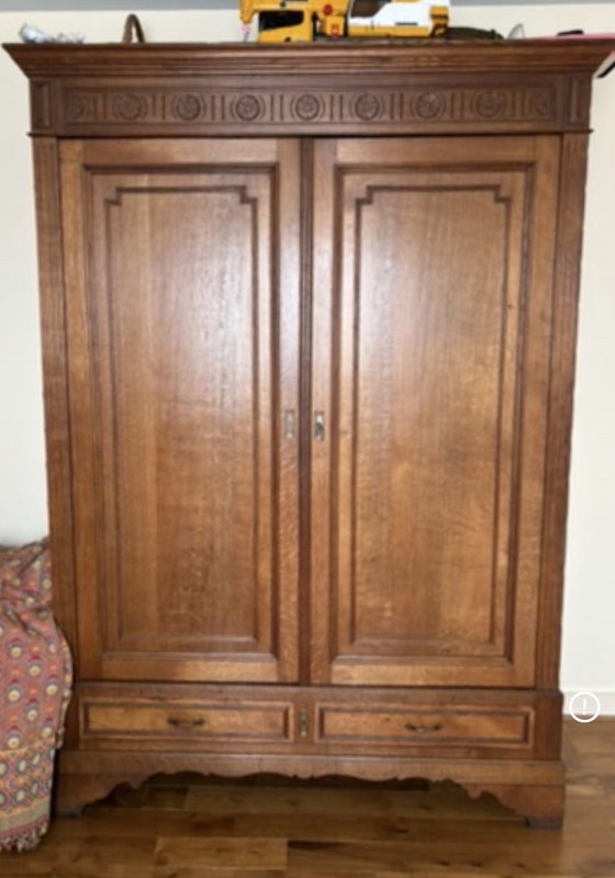 Image 1 of Kledingkast, vol eikenhout. 