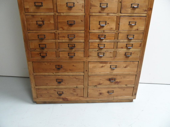 Vintage winkelkast met lades – Ladekasten, Wood (photo 4 of 8)