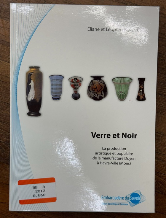 Image 1 of Grande bomboniera in vetro nero, serie "Mimosa" - Boom, Belgio Art Déco - Vetro ialitico -