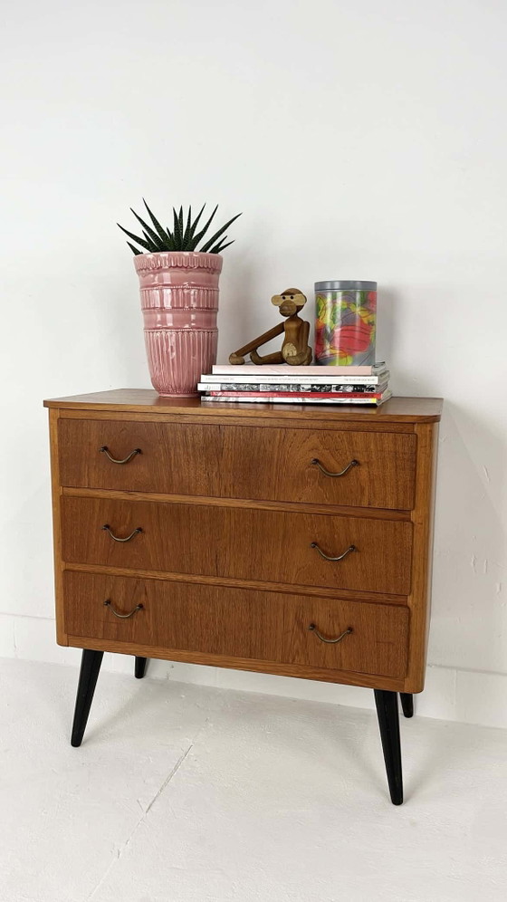 Cassettiera svedese vintage in impiallacciatura di teak – Comodini, Metallo, Mid Century Modern (photo 2 of 11)