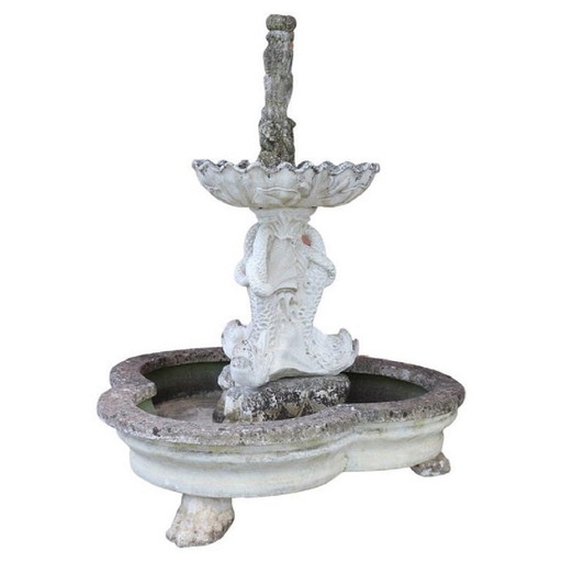 Fontana da giardino molto grande