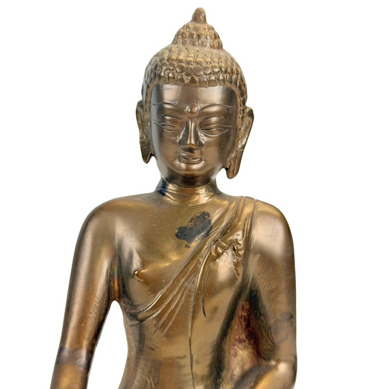 Antieke 19e-eeuwse Tibetaanse handgemaakte zittende Boeddha met significante patina – Beeldhouwkunst, Bronze (photo 2 of 11)
