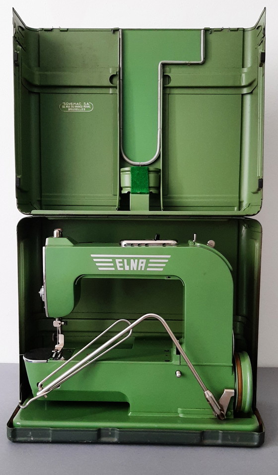 Image 1 of Industriële Vintage Naaimachine Elna "Grasshopper"