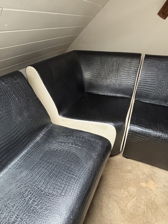 Image 1 of SALON AMBIENCE WACHTHOEK kappers lounge hoekbank skai leder
