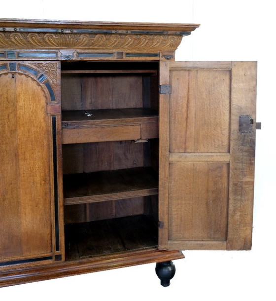 Image 1 of Hollandse 17de eeuwse Toogkast eikenhout