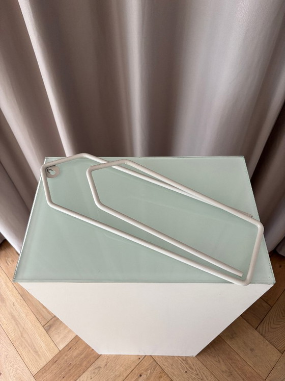 Vintage Minimalist Wall-Mounted Clothes Hanger – White Metal – Wall decoration (photo 6 of 9)