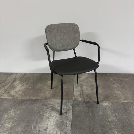 Moore 1.0  Set van 4