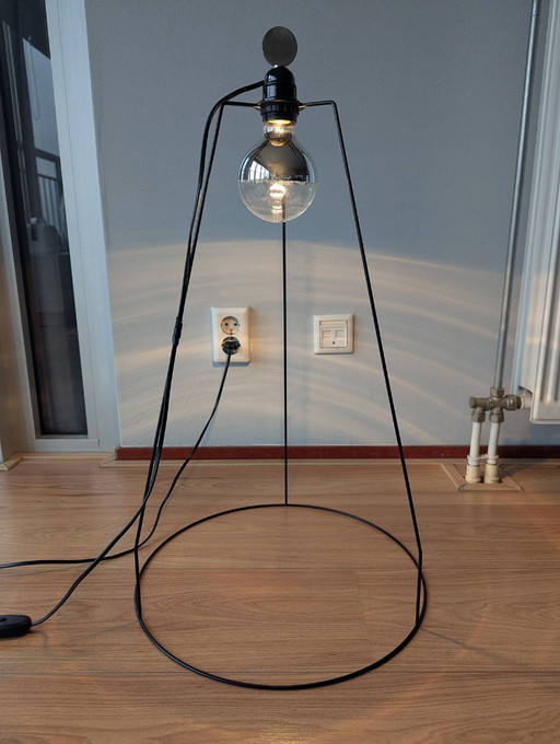 Lámpara Ligne Roset “LAMP06” – Nathalie Dewez (2006)