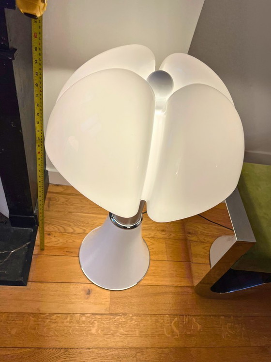 Image 1 of Lampada grande Pipistrello 620 di Gae Aulenti – Bianco (Bianco) – New Old Stock