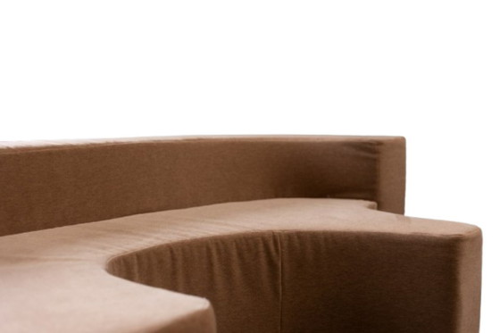 Image 1 of Roberto Pamio. Modulaire stoffen bank, model Lara. Circa jaren 1980-1990.