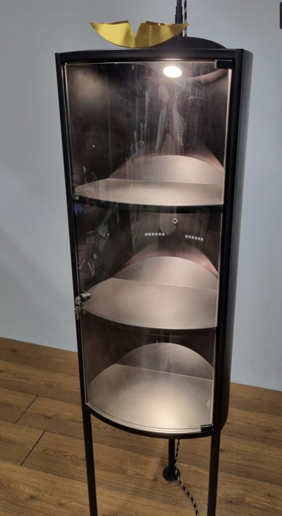 Image 1 of Mooie ovale vitrinekast