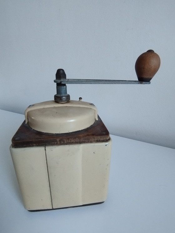 Image 1 of Moulin à café vintage Peugeot 