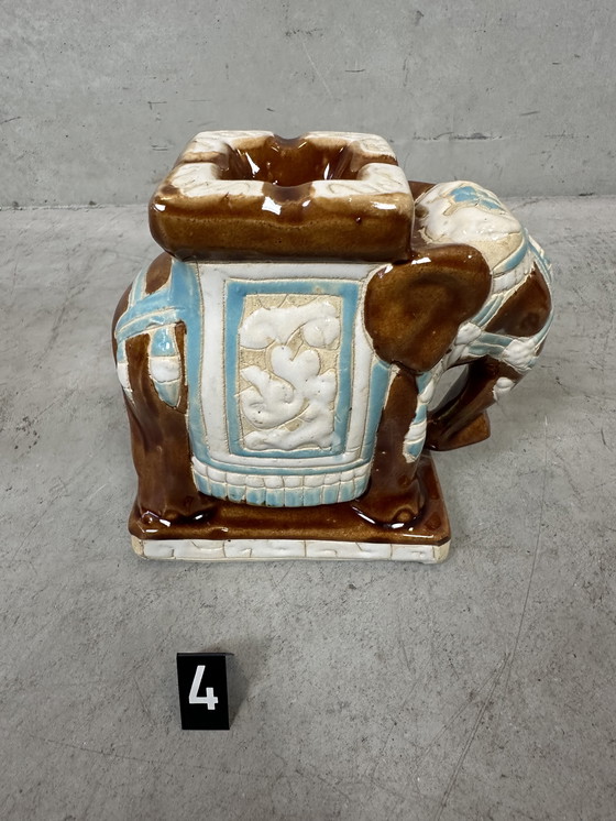 Image 1 of Cendrier vintage à éléphant - céramique
