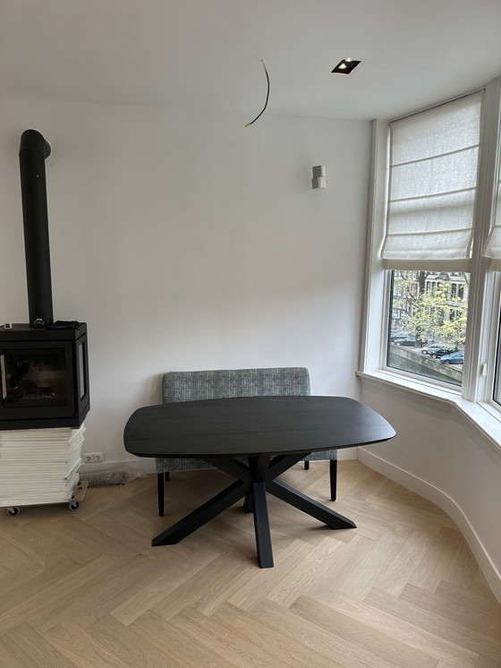 Image 1 of Table à manger Chêne Noir Danois Ovale 160x90