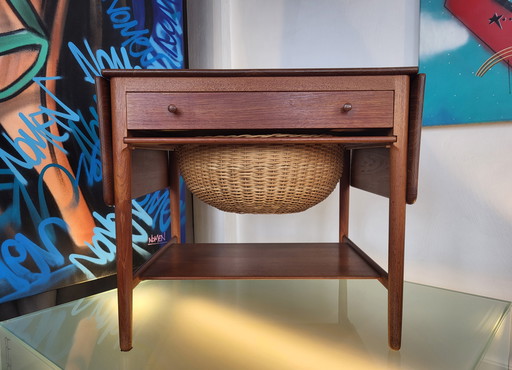 Naaitafel AT33 | Hans Wegner voor Andreas Tuck