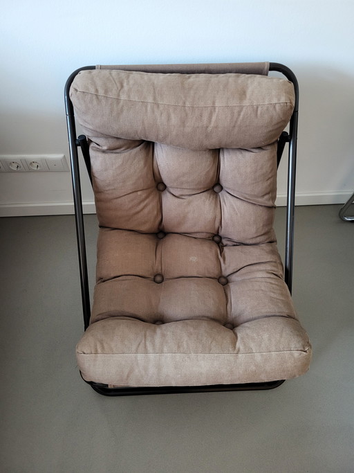 Klappbarer Liegestuhl aus den 1980er Jahren