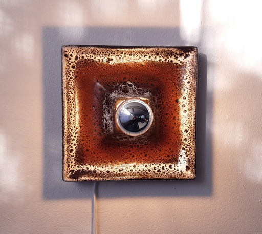 1 van 5 Keramieken aardewerken vintage wandlampen in bruintinten, west germany fat lava stijl, keramische wandlamp, space age la