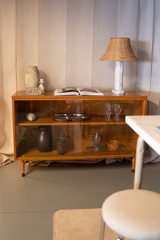 Image 1 of Vetrina vintage con ante in vetro 1960