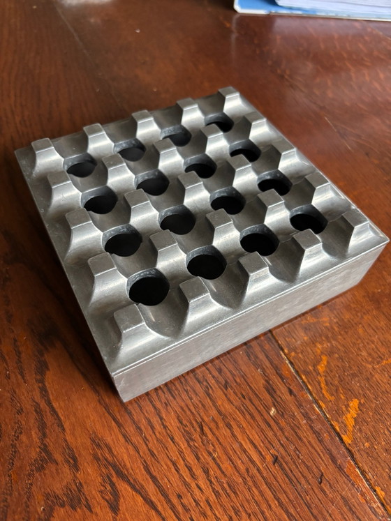 Beautiful Danish design ashtray Ultima 15 – Decorative Objects, Metal, Aluminium (photo 5 of 5)