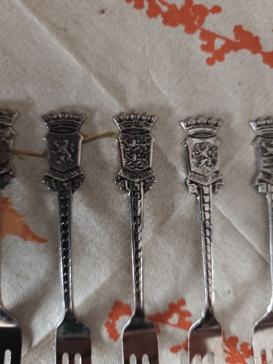 Vintage 6-piece silver-plated souvenir pastry forks, Cutlery Sets, Metal (photo 4 of 5)