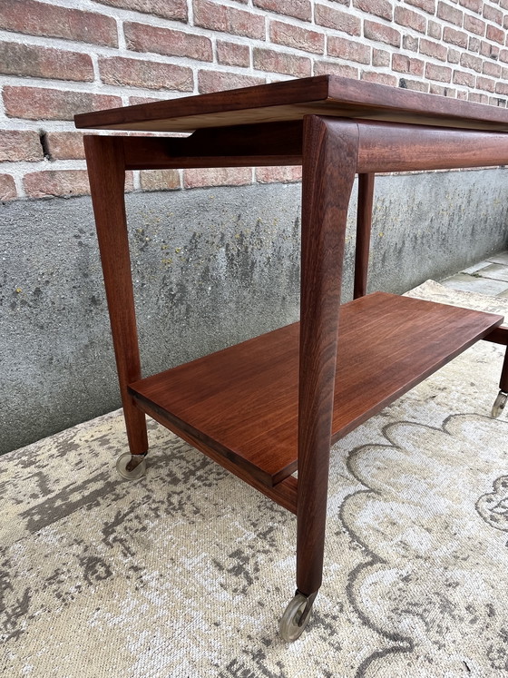 Image 1 of Tavolino laterale vintage danese in teak, carrello di metà secolo, tavolino laterale