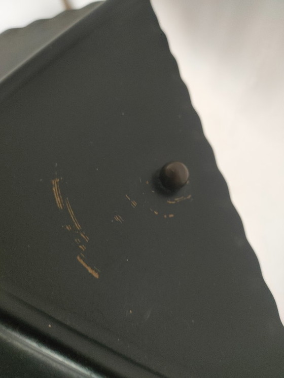 Image 1 of Lampada a sospensione a lanterna con vetro scanalato bianco ambrato.