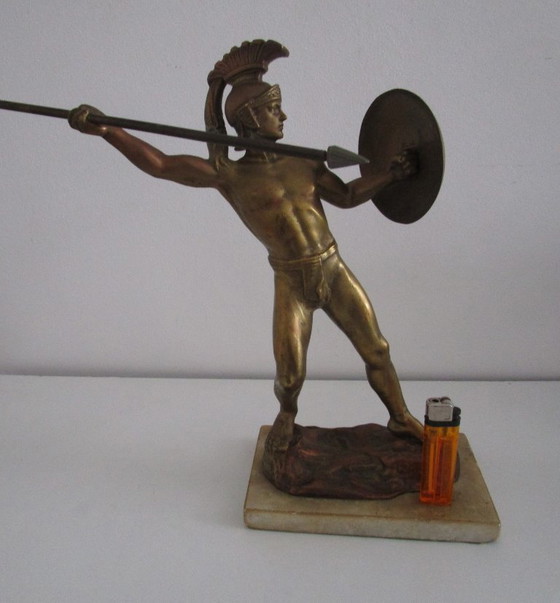Image 1 of Beeldhouwwerk "Griekse krijger"