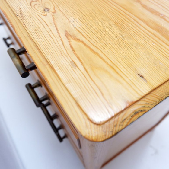 Image 1 of Commode vintage 5 tiroirs avec poignées en laiton