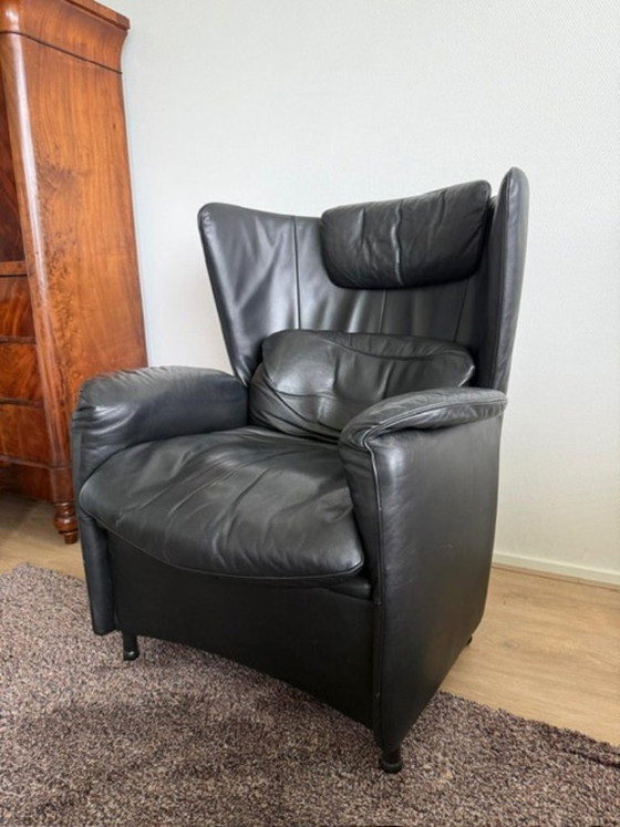 Black Leather Design Armchair – de Sede (photo 2 of 6)