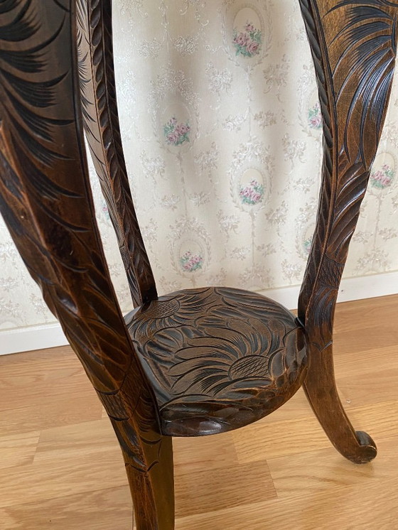 Image 1 of Exclusiva mesa auxiliar o de centro de madera tallada a mano al estilo de Bali