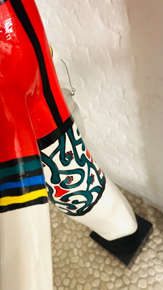 Image 1 of Laitière - grande sculpture en bois polychrome, signée majé