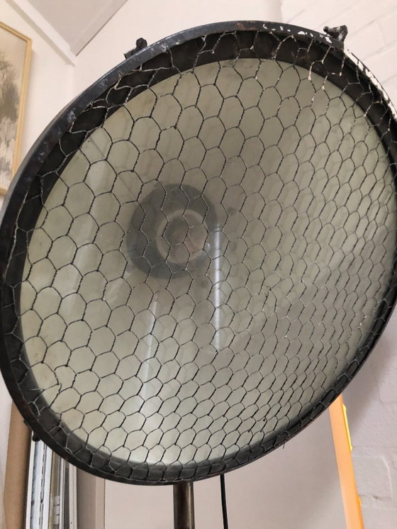 Image 1 of Hoge theater lamp spot industriele lamp op gietijzeren staander - uitschuifbaar - 220cm