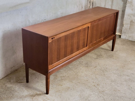Original H.W. Klein sideboard for Bramin, Danish design from the 1960s – Wood (photo 10 of 11)