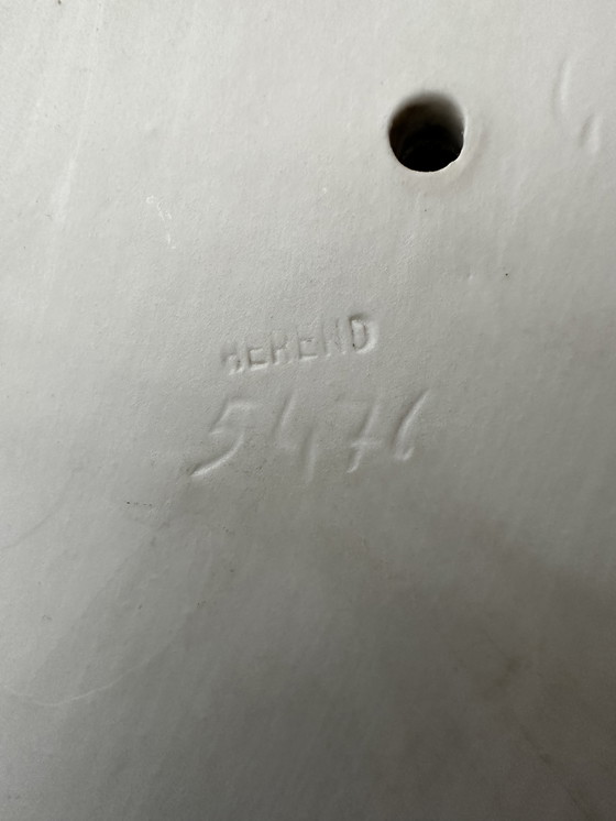 Image 1 of Scultura in porcellana d'epoca – toro con figura – manca un corno – classico oggetto decorativo bianco