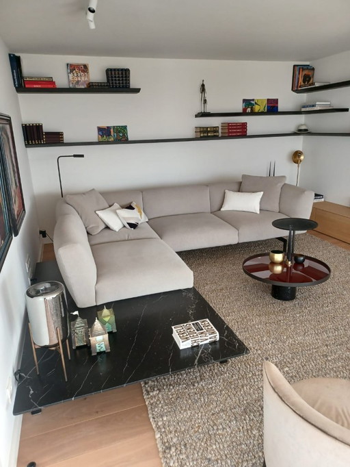 Prachtige hoekzetel met marmeren blad KNOLL