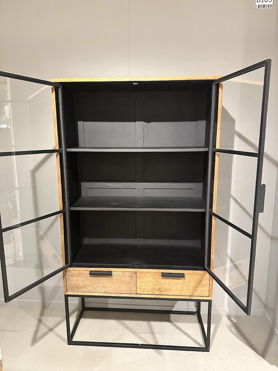 Image 1 of Vitrine Dtp.Home Cosmo n° 1