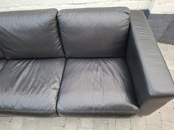 Image 1 of Grande divano vintage in pelle nera italiana Manzoni