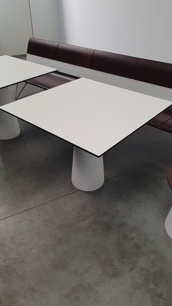Image 1 of Moooi container table + low foot white classic dutch design