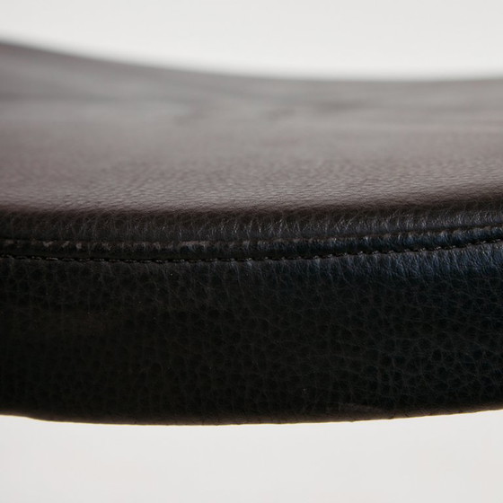 Image 1 of MK11489 Poltrona Stuk di Johannes Foersom e Peter Hiort-Lorenzen per Paustian