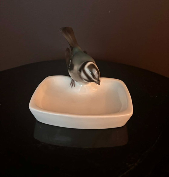 Image 1 of Vintage Goebel Vogelfigur Ringschale