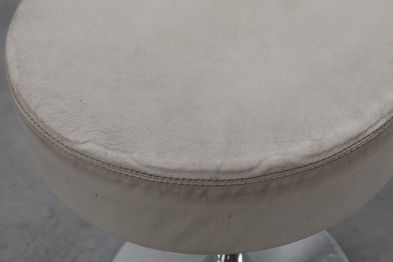 Image 1 of Vintage Mid-century design stool in chrome with white leather seat, 1970s