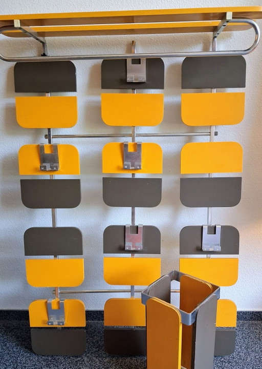 Seltene Vintage-Wandgarderobe und Schirmständer im Space-Age-Stil aus den 1970er Jahren