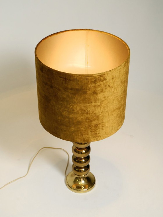 Image 1 of Rarissima grande lampada da tavolo in ottone degli anni '70 con paralume in velluto nuovo di Aneta Växjö Svezia
